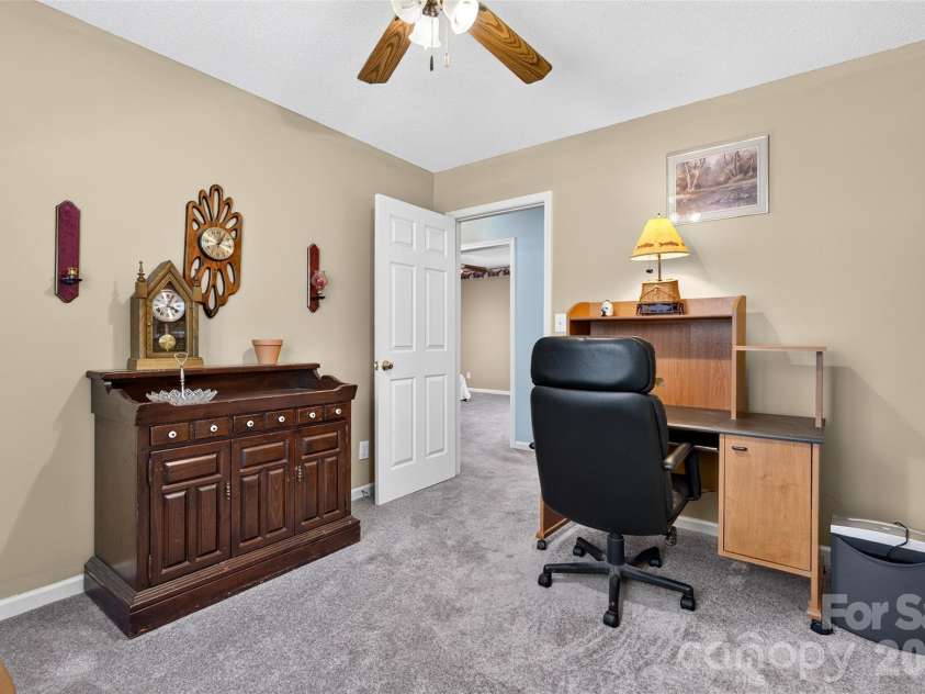 1820 Hampshire Drive, Salisbury, NC 28146.  MLS# CAR4413685, YatesRealty ID 44003. 