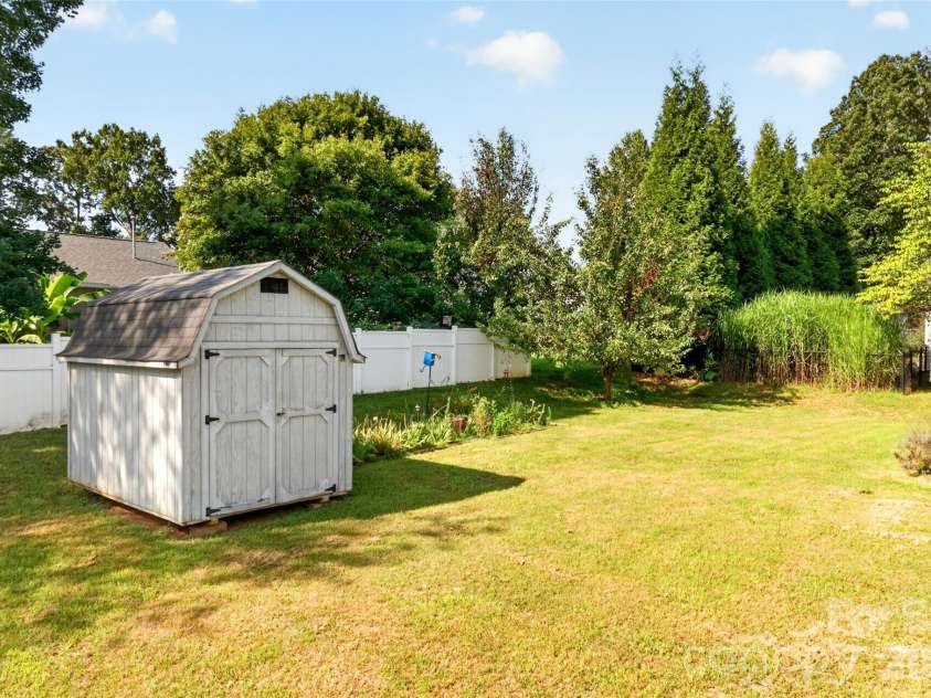 1820 Hampshire Drive, Salisbury, NC 28146.  MLS# CAR4413685, YatesRealty ID 44003. 