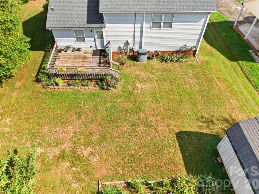 1820 Hampshire Drive, Salisbury, NC 28146.  MLS# CAR4413685, YatesRealty ID 44003. 