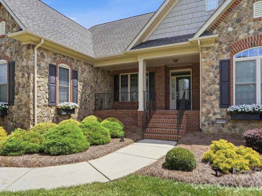 2712 Smith Field Drive, Monroe, NC 28110.  MLS# CAR4410000, YatesRealty ID 44005. Full Brick and Stone Exterior