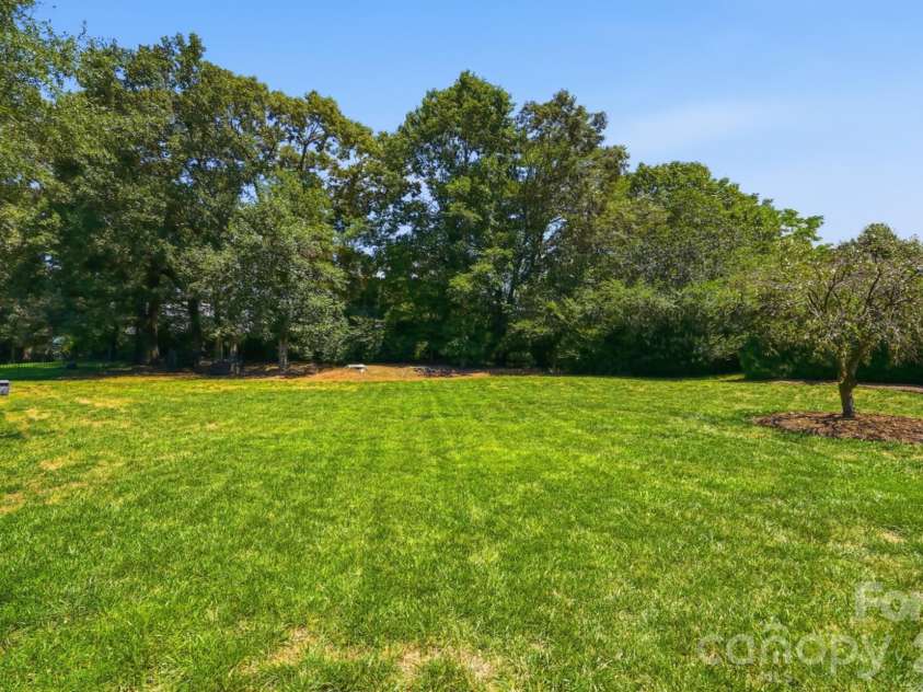 2712 Smith Field Drive, Monroe, NC 28110.  MLS# CAR4410000, YatesRealty ID 44005. Large Backyard - Endless Possibilities