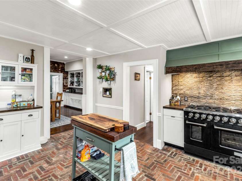 226 Liberty Street, York, SC 29745.  MLS# CAR4327176, YatesRealty ID 4401. 