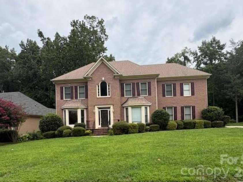 3119 Castlemaine Drive, Charlotte, NC 28269.  MLS# CAR4413984, YatesRealty ID 44010. 