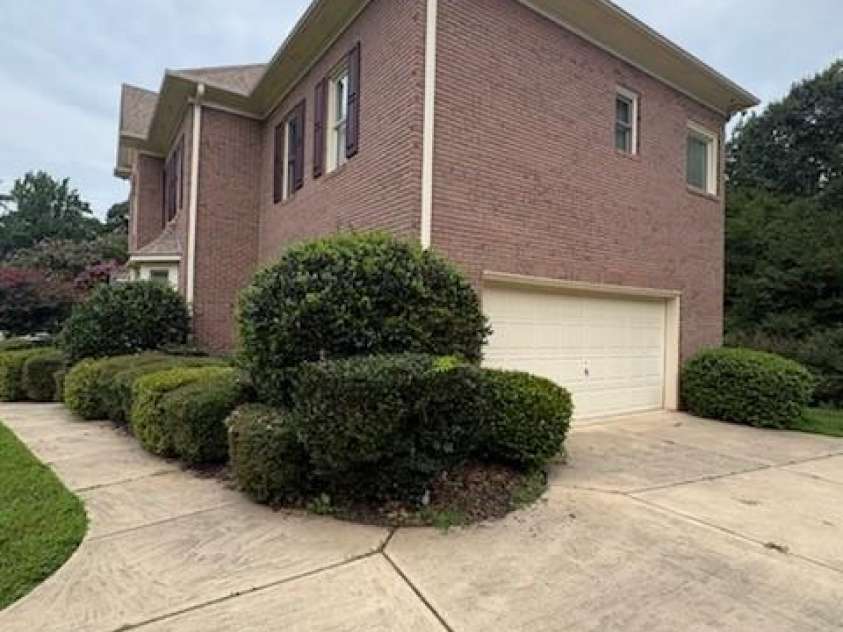 3119 Castlemaine Drive, Charlotte, NC 28269.  MLS# CAR4413984, YatesRealty ID 44010. 