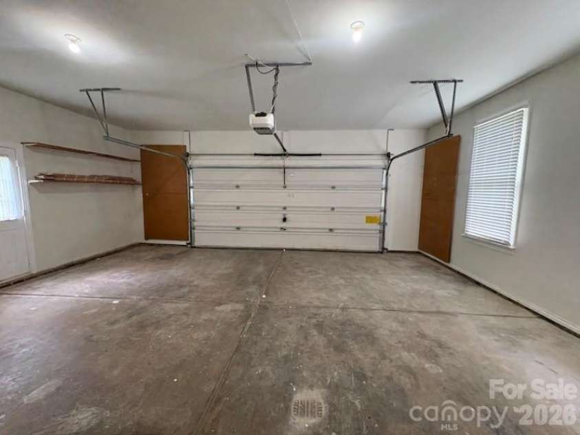 3119 Castlemaine Drive, Charlotte, NC 28269.  MLS# CAR4413984, YatesRealty ID 44010. 