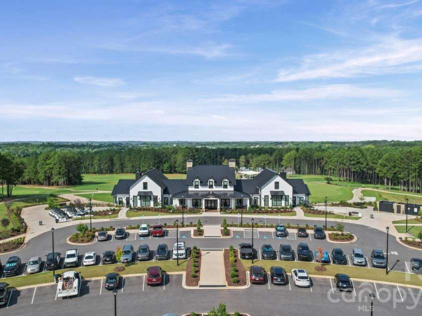 11157 Argosy Drive, Lancaster, SC 29720.  MLS# CAR4410748, YatesRealty ID 44013. Edgewater restaurant Brickwood