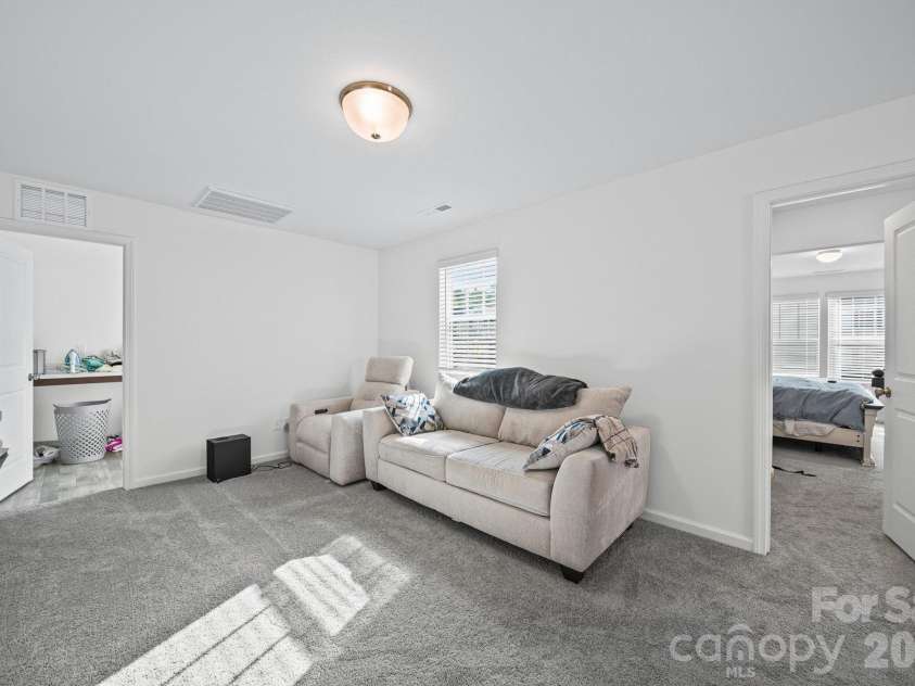 11157 Argosy Drive, Lancaster, SC 29720.  MLS# CAR4410748, YatesRealty ID 44013. Loft