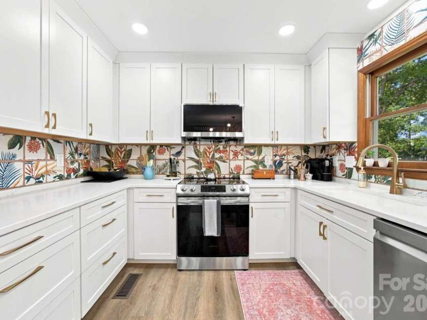 2465 Autumnwood Trail, Gastonia, NC 28056.  MLS# CAR4414541, YatesRealty ID 44016. 
