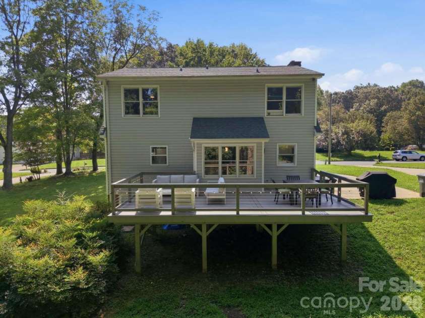 2465 Autumnwood Trail, Gastonia, NC 28056.  MLS# CAR4414541, YatesRealty ID 44016. 