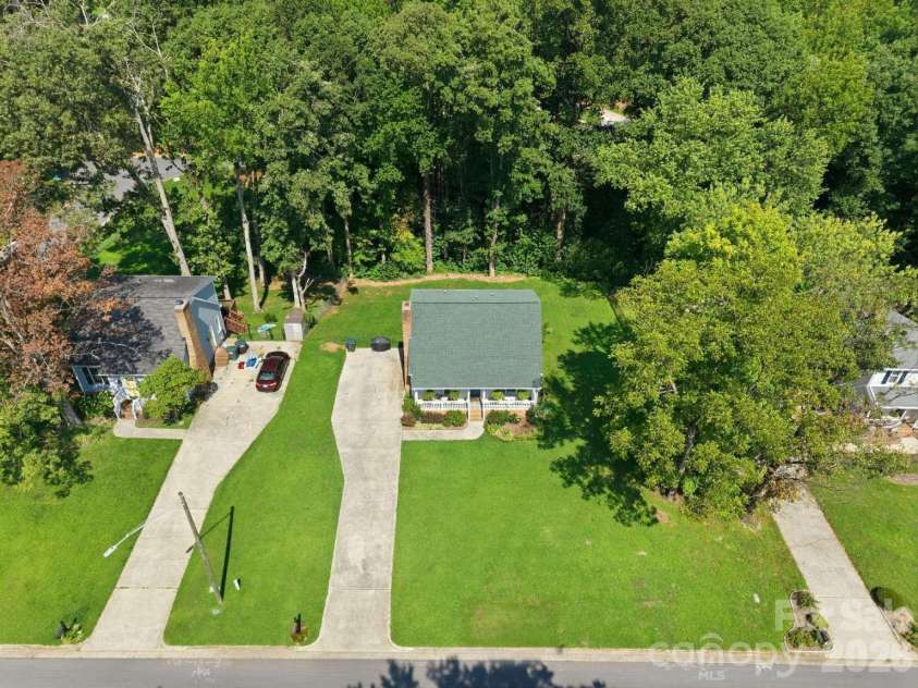 2465 Autumnwood Trail, Gastonia, NC 28056.  MLS# CAR4414541, YatesRealty ID 44016. 