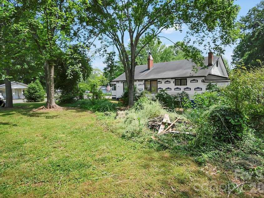 514 Martin Street, Shelby, NC 28150.  MLS# CAR4414432, YatesRealty ID 44017. 