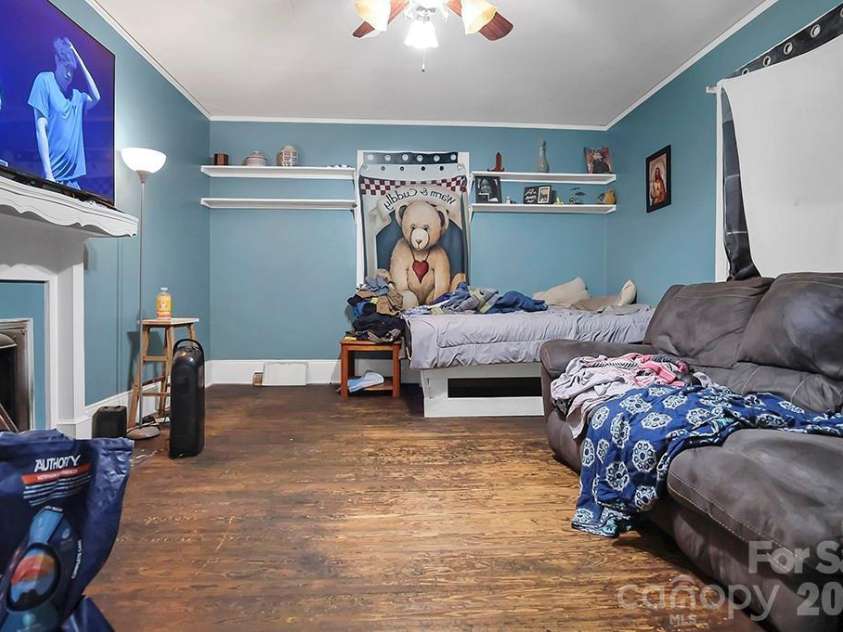 514 Martin Street, Shelby, NC 28150.  MLS# CAR4414432, YatesRealty ID 44017. 