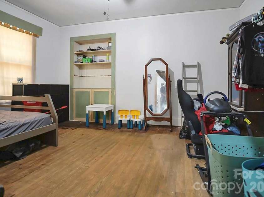514 Martin Street, Shelby, NC 28150.  MLS# CAR4414432, YatesRealty ID 44017. 