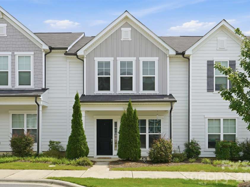 22012 Lani Drive, Charlotte, NC 28273.  MLS# CAR4414134, YatesRealty ID 44019. 