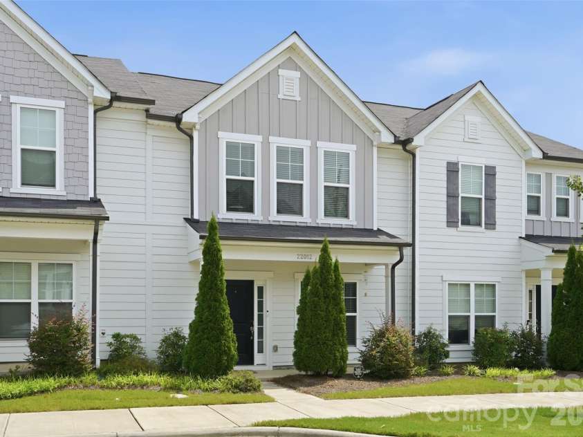 22012 Lani Drive, Charlotte, NC 28273.  MLS# CAR4414134, YatesRealty ID 44019. 