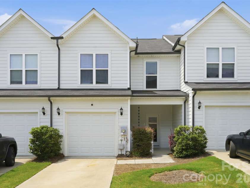 22012 Lani Drive, Charlotte, NC 28273.  MLS# CAR4414134, YatesRealty ID 44019. 