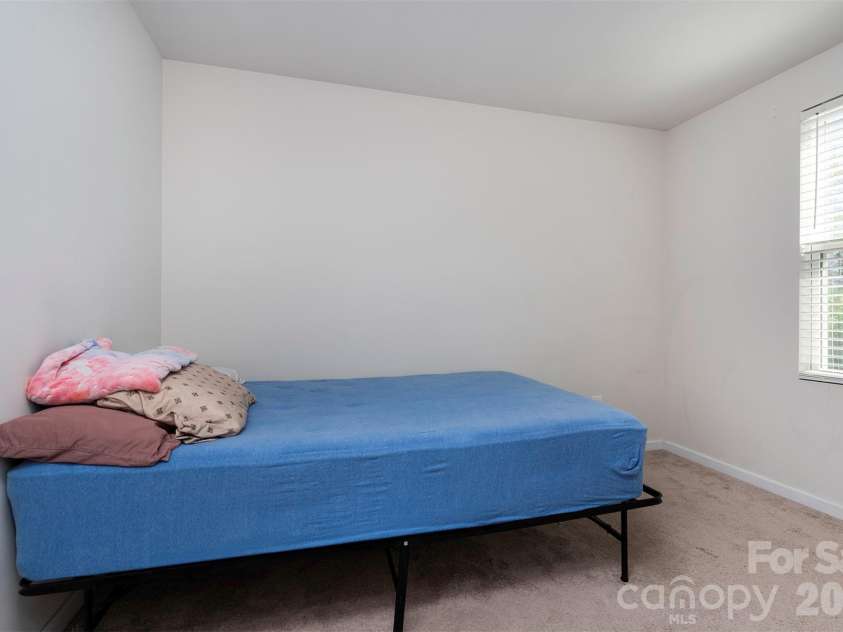 4208 Bowline Drive, Charlotte, NC 28269.  MLS# CAR4357648, YatesRealty ID 4402. 