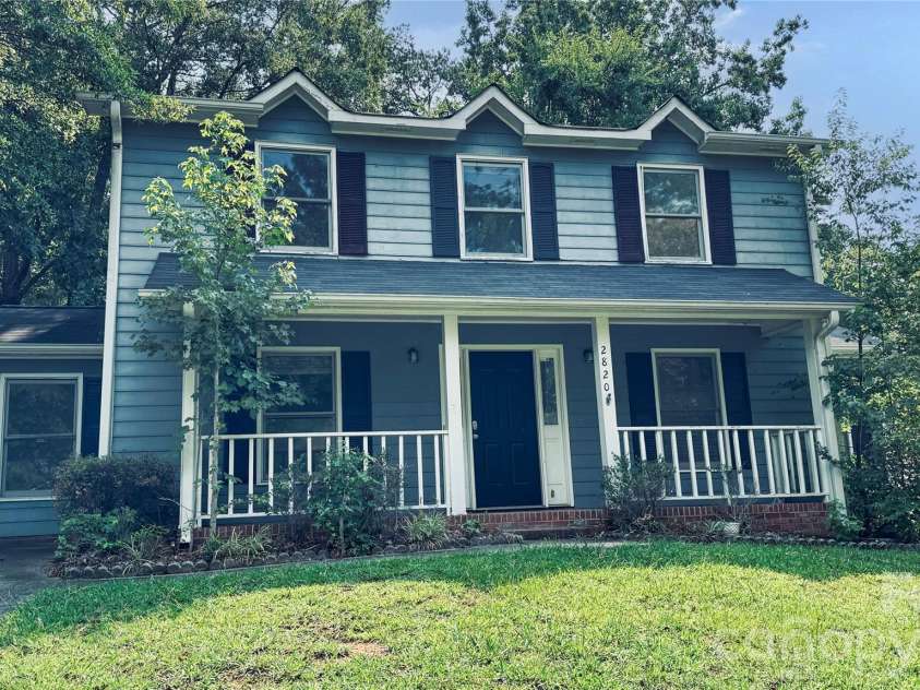 2820 Royal Ridge Lane, Charlotte, NC 28212.  MLS# CAR4411701, YatesRealty ID 44021. 