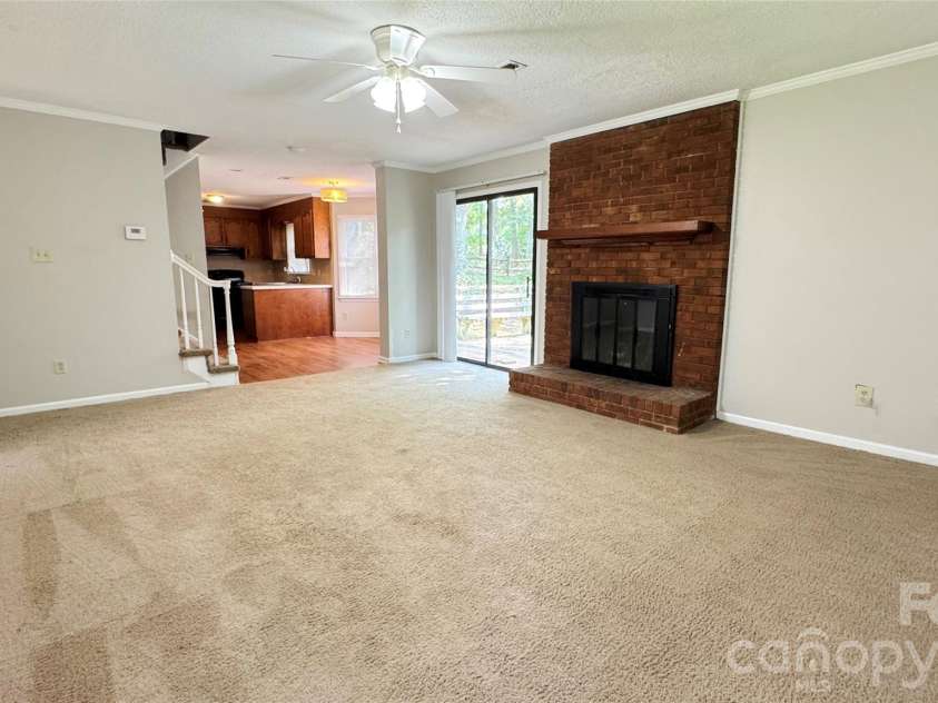 2820 Royal Ridge Lane, Charlotte, NC 28212.  MLS# CAR4411701, YatesRealty ID 44021. 