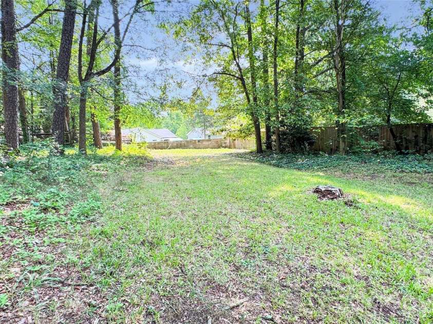 2820 Royal Ridge Lane, Charlotte, NC 28212.  MLS# CAR4411701, YatesRealty ID 44021. 