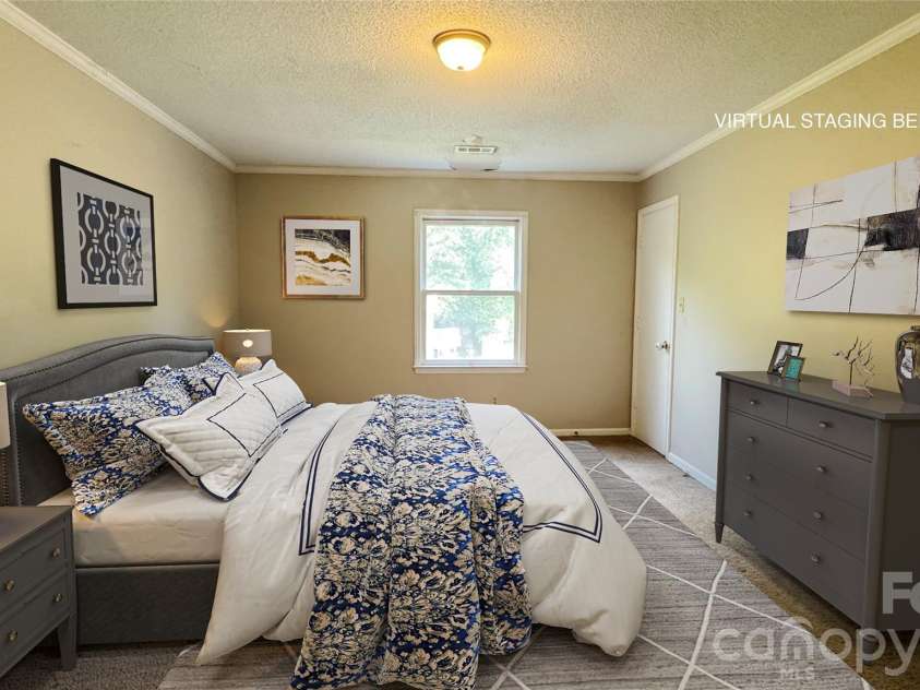 2820 Royal Ridge Lane, Charlotte, NC 28212.  MLS# CAR4411701, YatesRealty ID 44021. 
