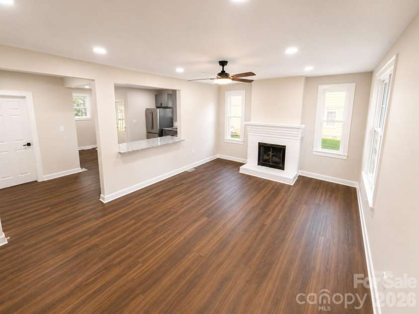 609 Dallas Street, Chester, SC 29706.  MLS# CAR4414278, YatesRealty ID 44028. 
