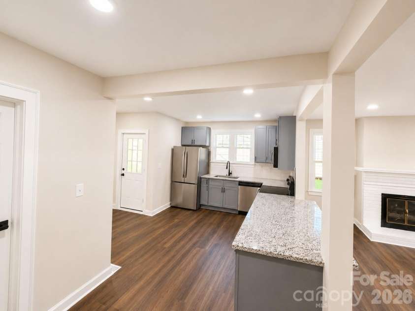 609 Dallas Street, Chester, SC 29706.  MLS# CAR4414278, YatesRealty ID 44028. 