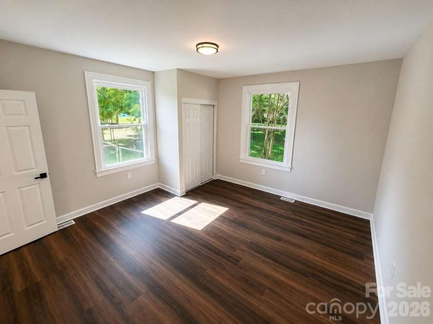 609 Dallas Street, Chester, SC 29706.  MLS# CAR4414278, YatesRealty ID 44028. 