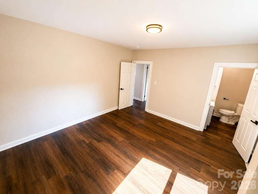 609 Dallas Street, Chester, SC 29706.  MLS# CAR4414278, YatesRealty ID 44028. 