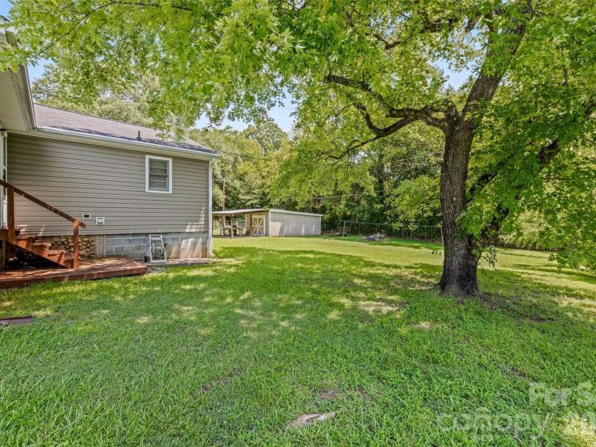 1615 Harris Road, Fort Mill, SC 29708.  MLS# CAR4413178, YatesRealty ID 44029. 