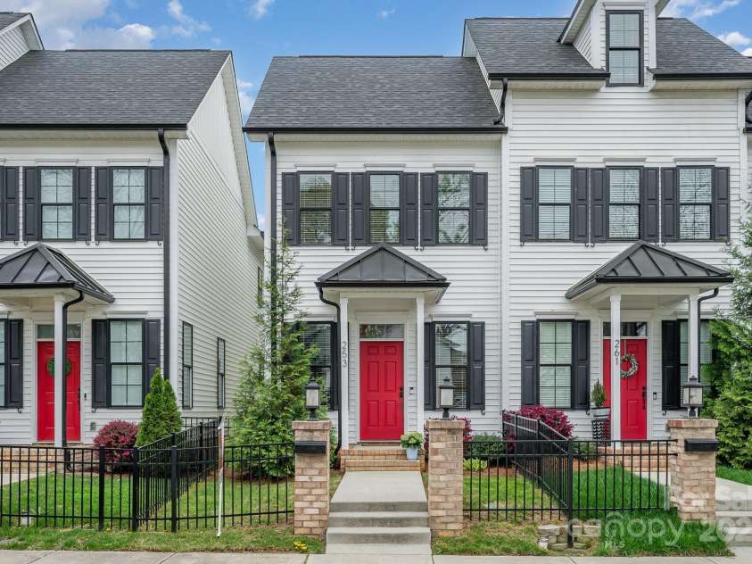 253 G Street, Kannapolis, NC 28081.  MLS# CAR4239201, YatesRealty ID 4403. 