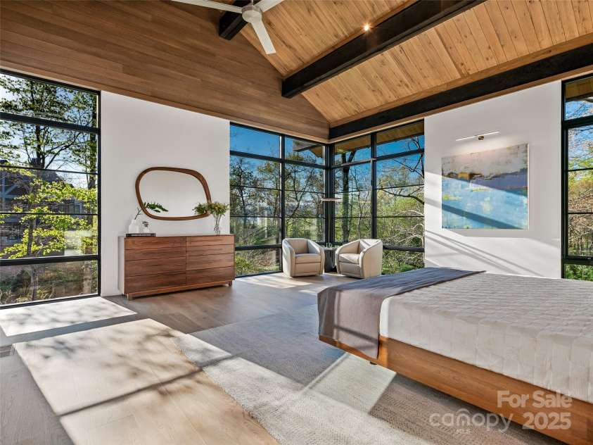 374 Walnut Valley Parkway, Arden, NC 28704.  MLS# CAR4130305, YatesRealty ID 4403. 