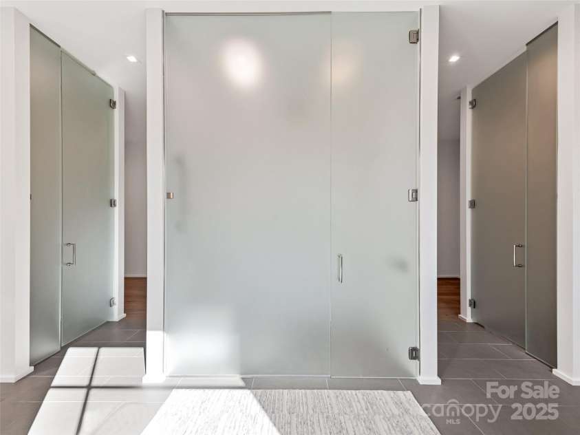 374 Walnut Valley Parkway, Arden, NC 28704.  MLS# CAR4130305, YatesRealty ID 4403. 