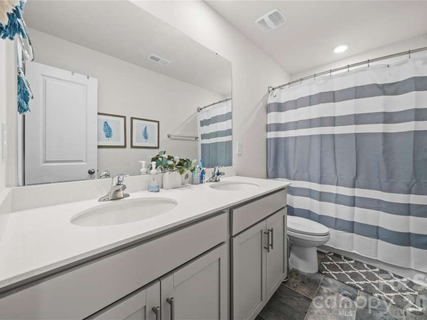 7549 Stonehouse Drive, Gastonia, NC 28056.  MLS# CAR4354582, YatesRealty ID 4403. 