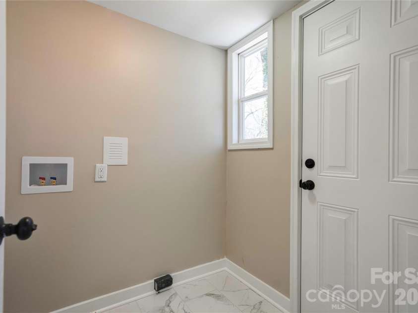 113 Morris Street, Kings Mountain, NC 28086.  MLS# CAR4414556, YatesRealty ID 44030. 