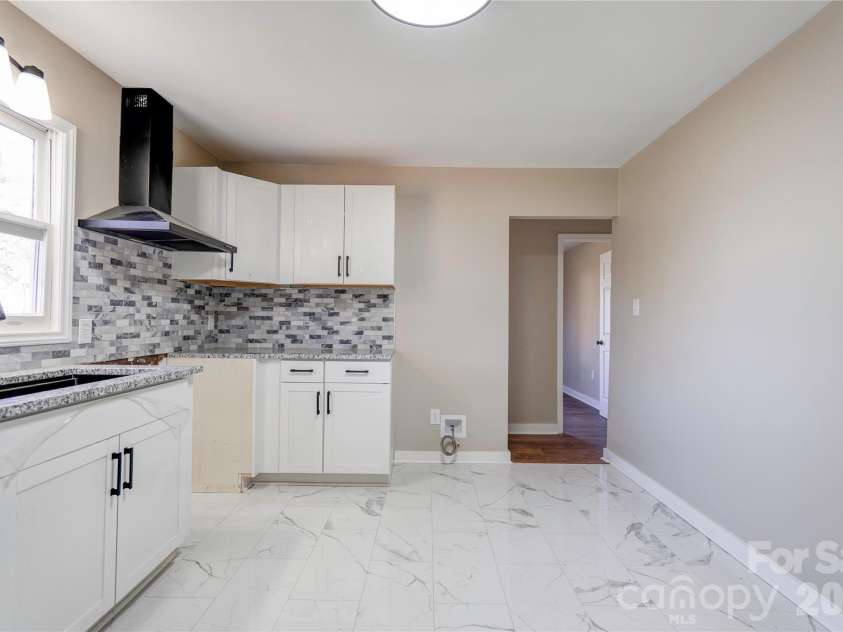 113 Morris Street, Kings Mountain, NC 28086.  MLS# CAR4414556, YatesRealty ID 44030. 