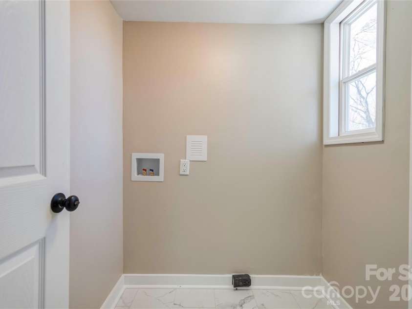 113 Morris Street, Kings Mountain, NC 28086.  MLS# CAR4414556, YatesRealty ID 44030. 