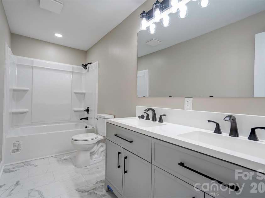 113 Morris Street, Kings Mountain, NC 28086.  MLS# CAR4414556, YatesRealty ID 44030. 