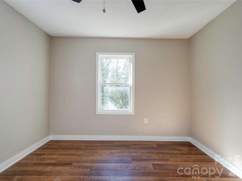 113 Morris Street, Kings Mountain, NC 28086.  MLS# CAR4414556, YatesRealty ID 44030. 