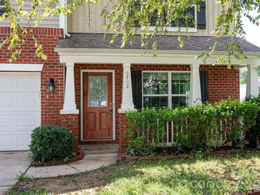 9702 Pond Vista Court, Charlotte, NC 28216.  MLS# CAR4411625, YatesRealty ID 44031. 