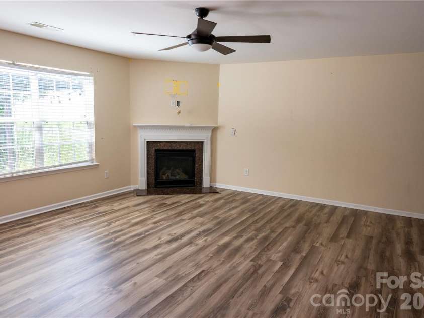 9702 Pond Vista Court, Charlotte, NC 28216.  MLS# CAR4411625, YatesRealty ID 44031. 