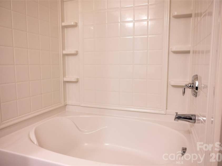 9702 Pond Vista Court, Charlotte, NC 28216.  MLS# CAR4411625, YatesRealty ID 44031. 