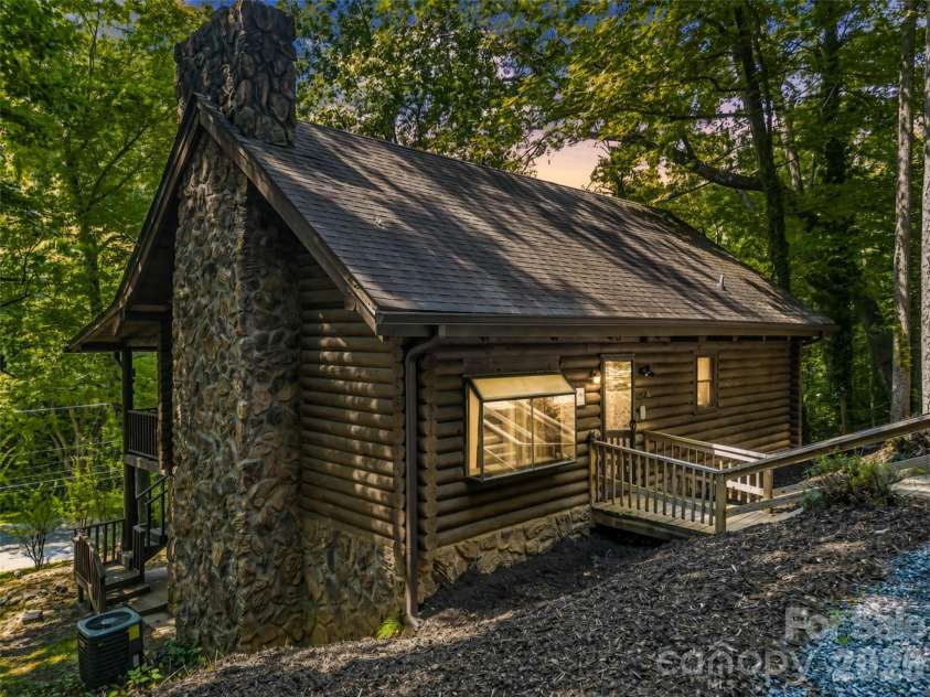 286 Harris Road, Lake Lure, NC 28746.  MLS# CAR4414504, YatesRealty ID 44032. 
