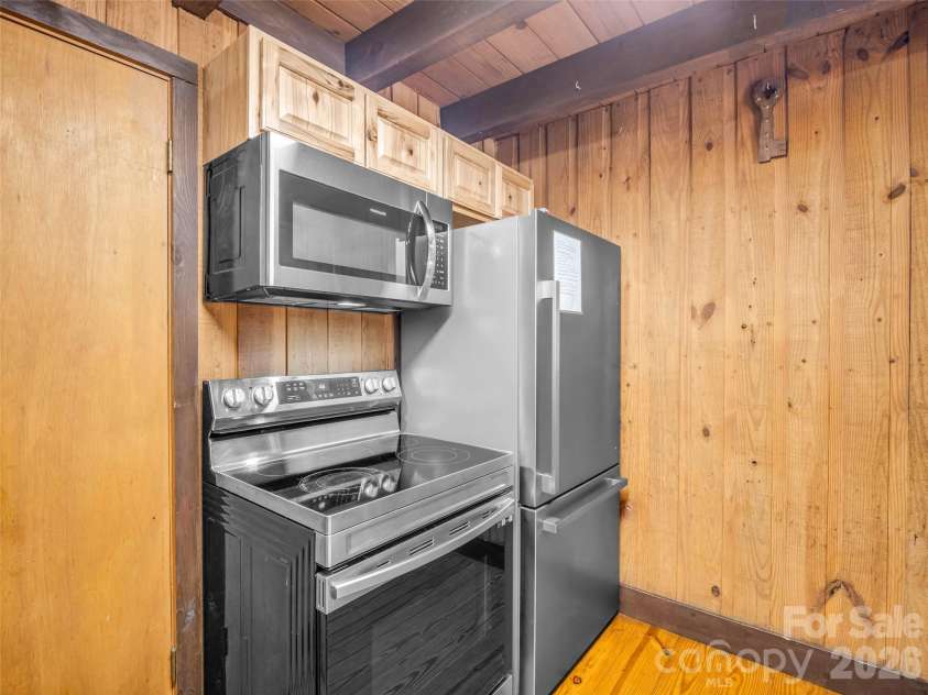 286 Harris Road, Lake Lure, NC 28746.  MLS# CAR4414504, YatesRealty ID 44032. 