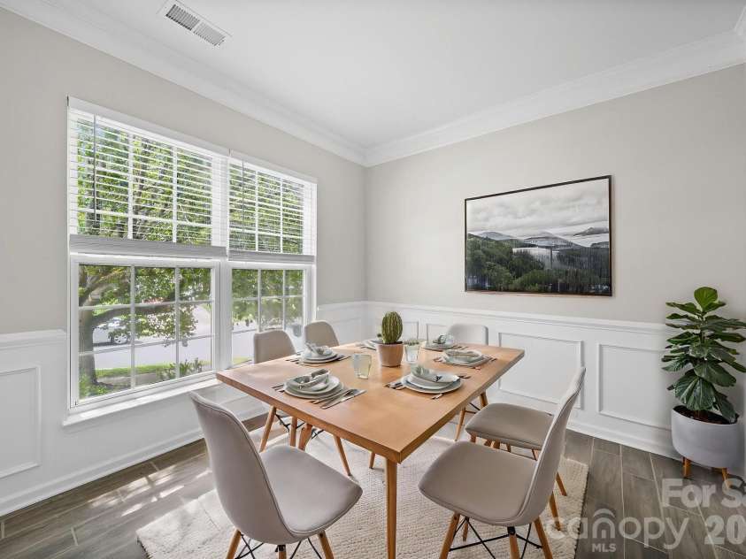 8246 Weeping Fig Lane, Charlotte, NC 28215.  MLS# CAR4413346, YatesRealty ID 44033. Dining Room - Virtually Staged