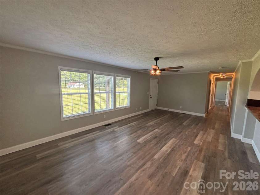 1821 Kiker Road, Peachland, NC 28133.  MLS# CAR4412485, YatesRealty ID 44035. Great Room