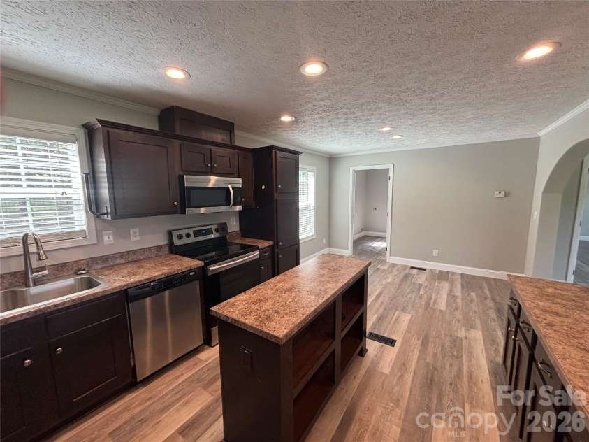 1821 Kiker Road, Peachland, NC 28133.  MLS# CAR4412485, YatesRealty ID 44035. Kitchen