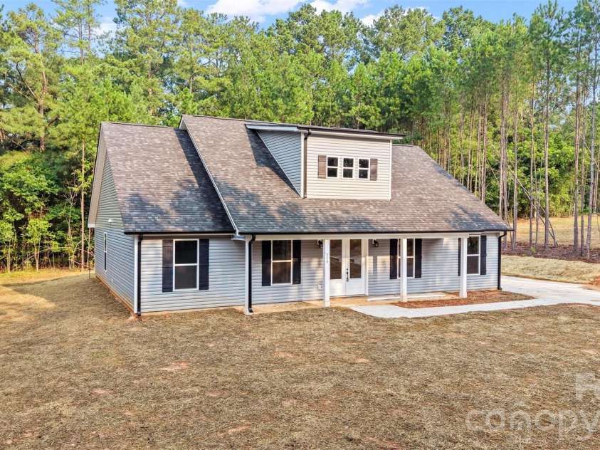 210 Silver Creek Drive, Concord, NC 28027.  MLS# CAR4410062, YatesRealty ID 44036. 