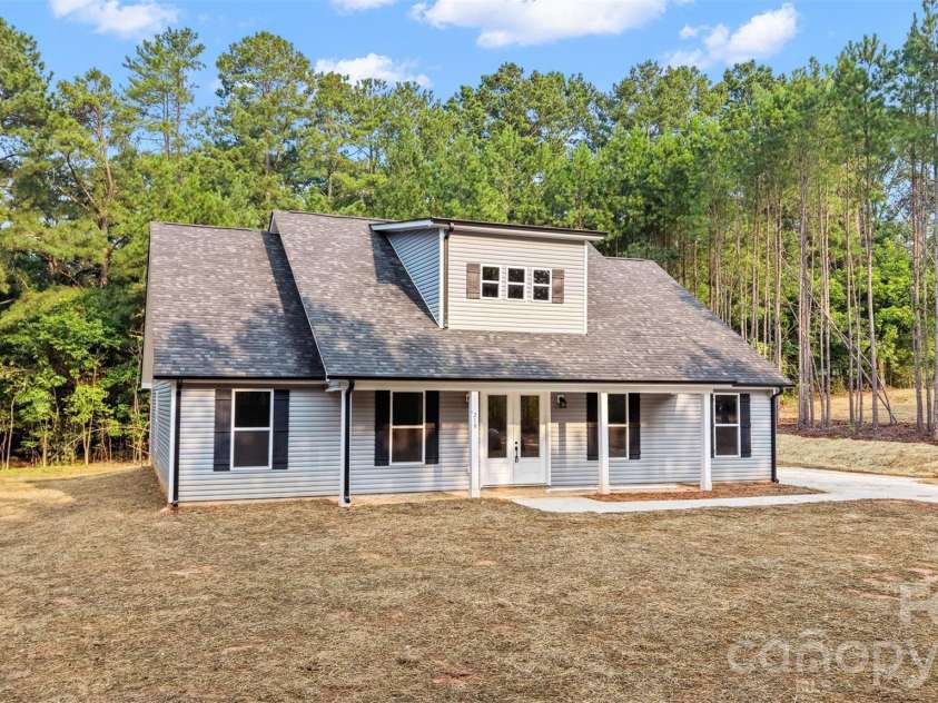 210 Silver Creek Drive, Concord, NC 28027.  MLS# CAR4410062, YatesRealty ID 44036. 