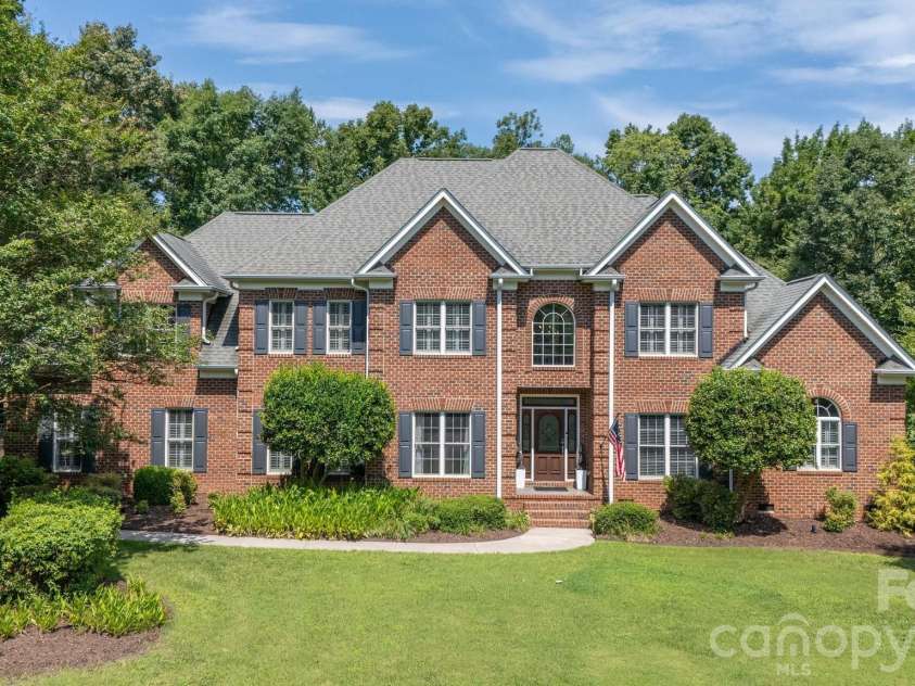 6263 Chamar Circle, Kannapolis, NC 28081.  MLS# CAR4409787, YatesRealty ID 44038. 